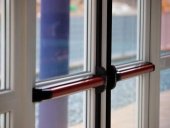 PUSHBAR ANTIPANIC  – USI 2 CANATE, INCH. 5 PCT. – cu maner ext. si cheie